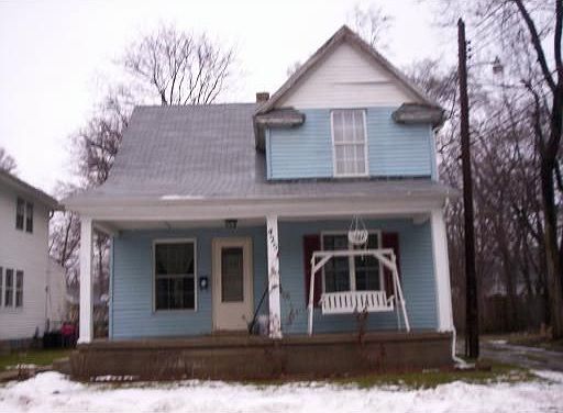 1st image of 425 Walsh St
