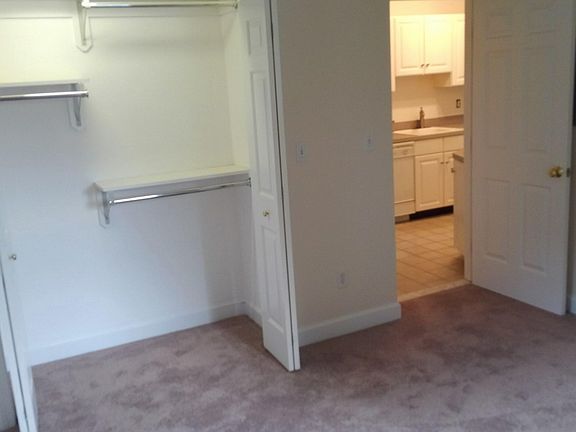 3rd image of 15 Hammond St #2