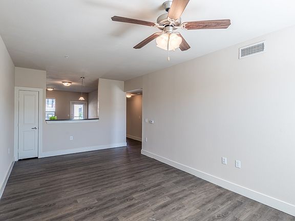 4th image of 300 Ferguson Dr APT 04201