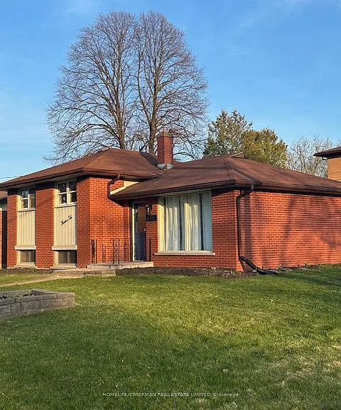 1210 Homuth Ave — Photo 1