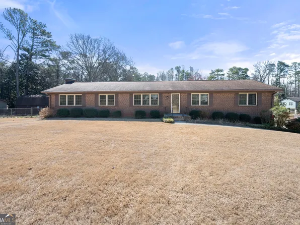 1331 Woodhill Dr, Marietta, GA 30066