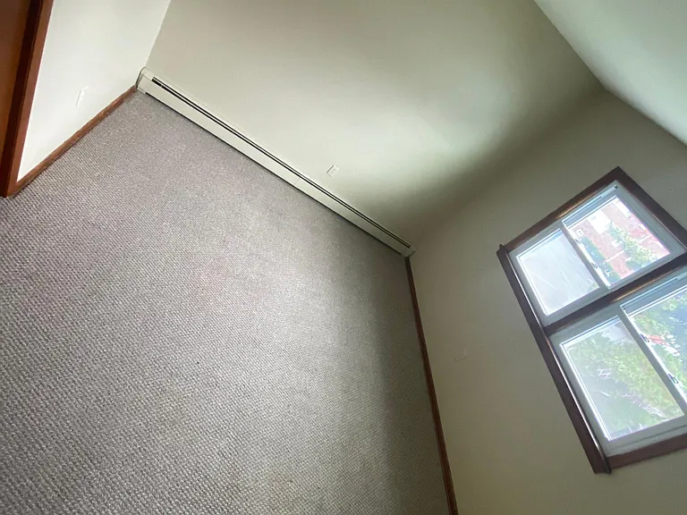 298 Garibaldi Ave #2 — Photo 6