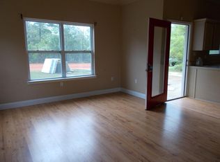 253 Primrose Ave, Defuniak Springs, FL 32435