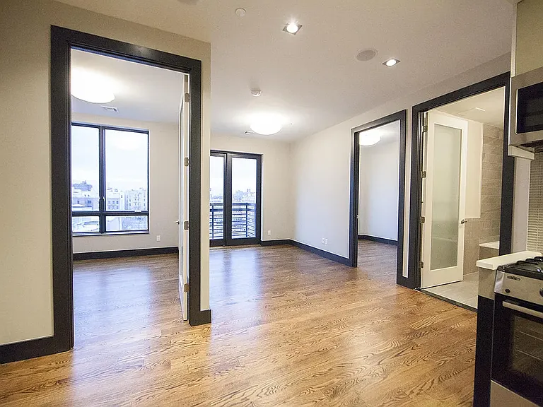 867 Dekalb Ave #4A — Photo 1
