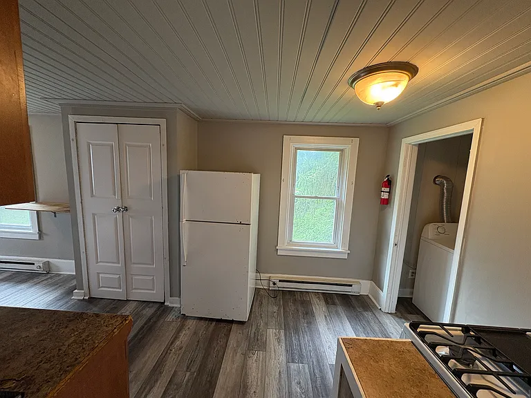 132 Main St — Photo 7