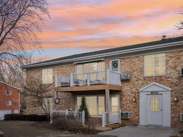 600 Laurel Lake ROAD #5, Thiensville, WI 53092