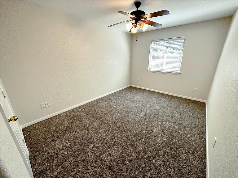 10210 Canyon Rose Ln — Photo 16