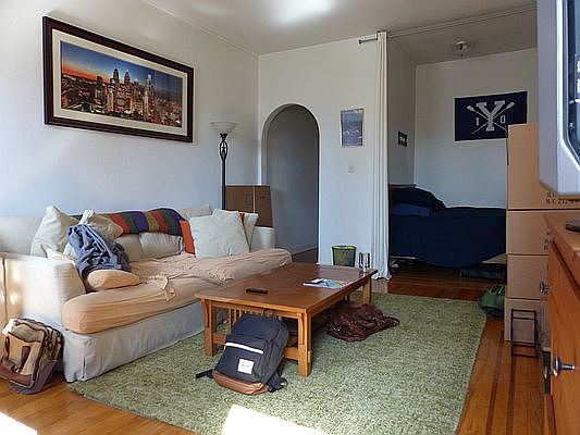 3rd image of 161 W 10th St APT 5C