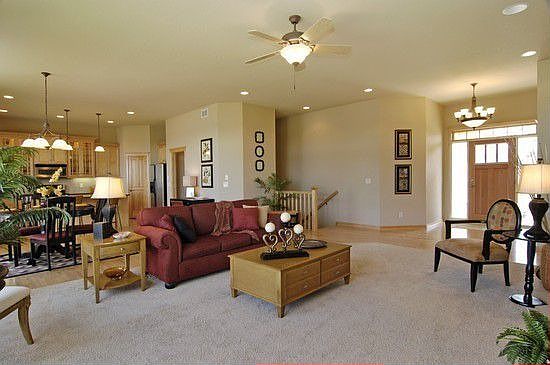 like new with neutral decor!