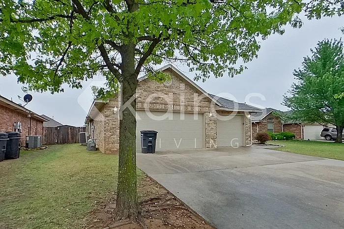 Building Photo - 529 Loyd Ln
