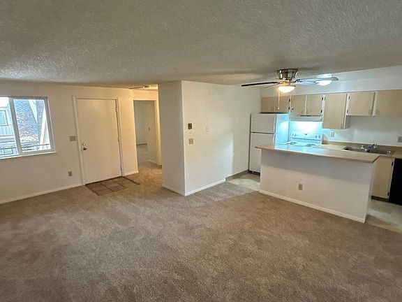 4th image of 4788 Skyline Rd S APT 6