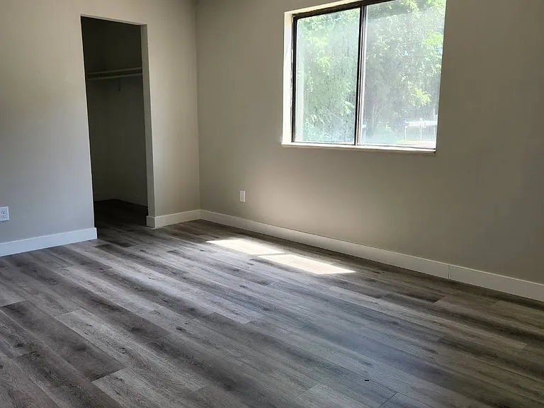 1320 Riverside Dr #1 — Photo 10