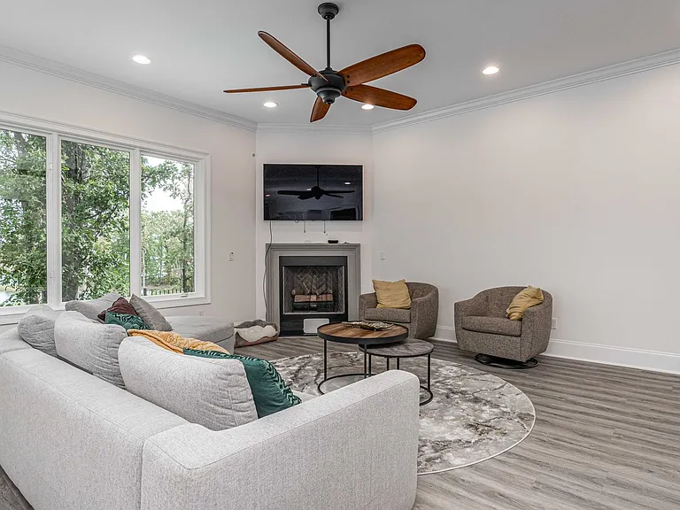 132 Laguna Vista Dr — Photo 7