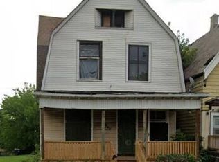 1940 N 27th St, Milwaukee, WI 53208