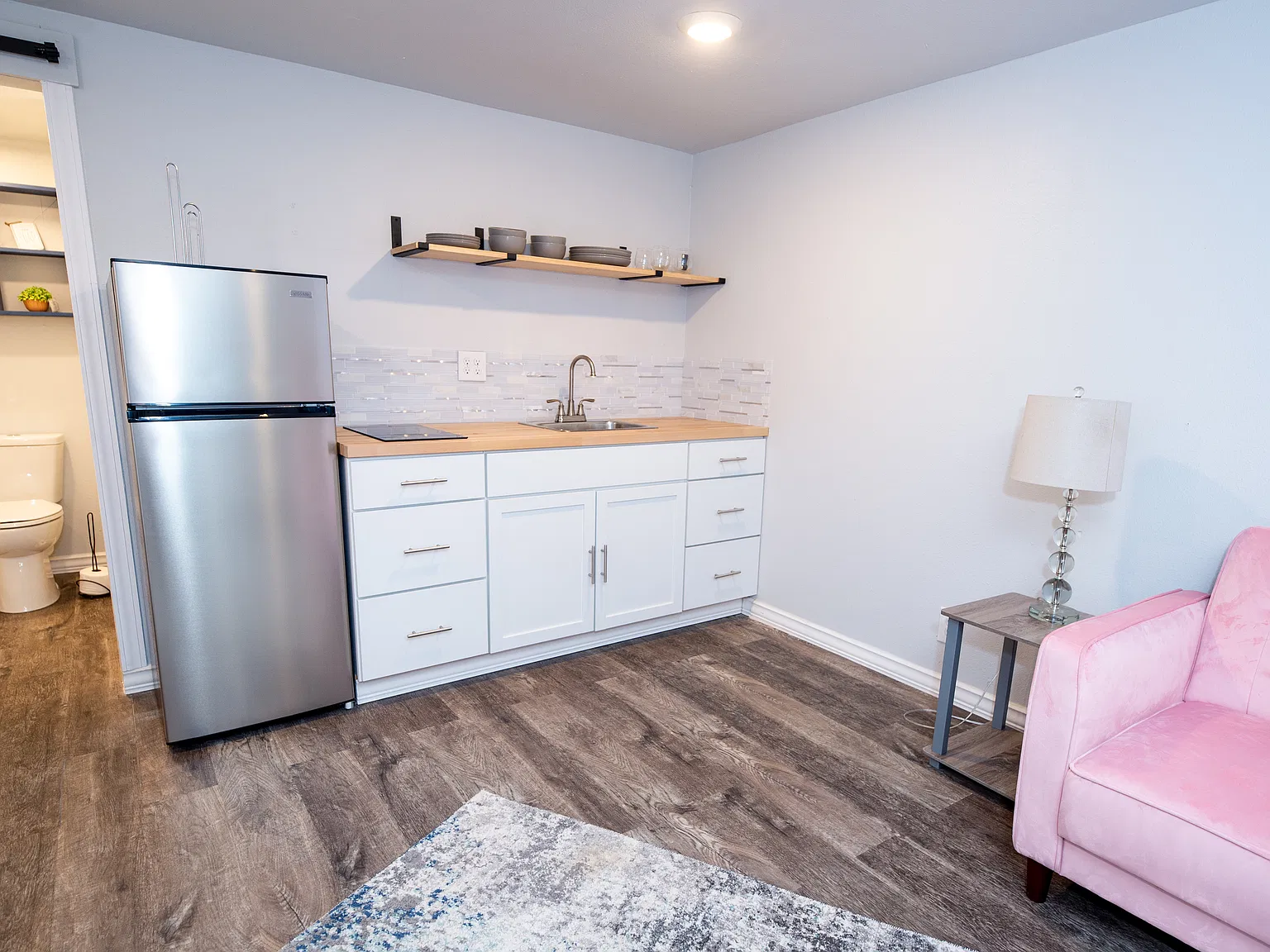 Studio, 350 sqft, $1,100 — Photo 3