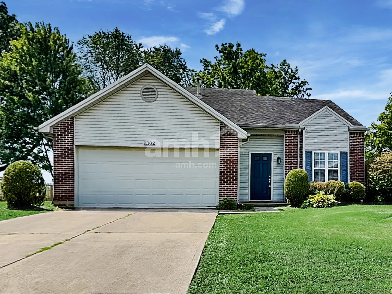 1302 Shannon Ln photo 1