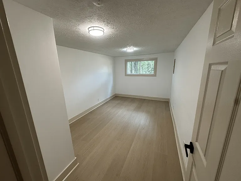 4516 Eichelberger Ave — Photo 8