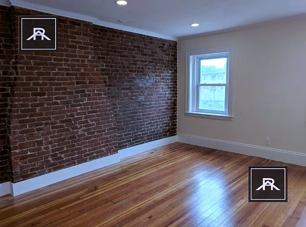 1614 Beacon St #3 — Photo 22