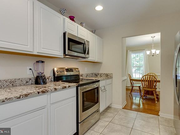 3rd image of 6075 Paynes Ln