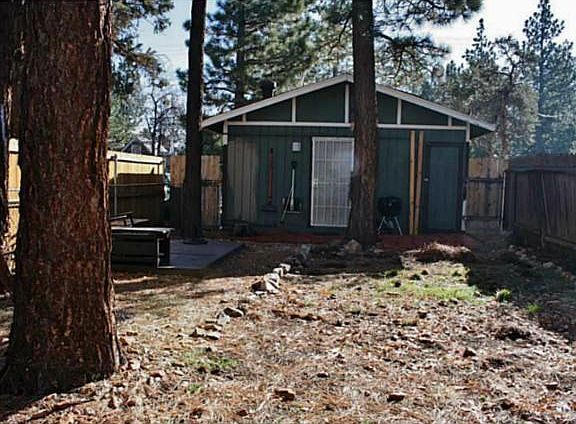 3rd image of 622 Santa Barbara Ave