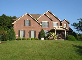 9191 Lucia Ln, North Huntingdon, PA