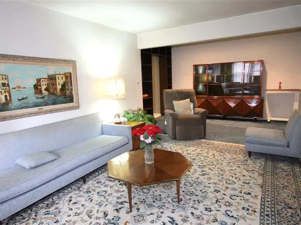 1250 Ocean Pkwy image 1 of 13