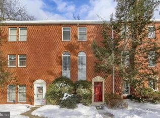 85 Fairfax Vlg, Harrisburg, PA 17112