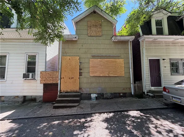 1330 Diana St, Pittsburgh, PA 15212