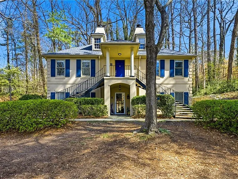 33 Plantation Dr NE #B — Photo 1