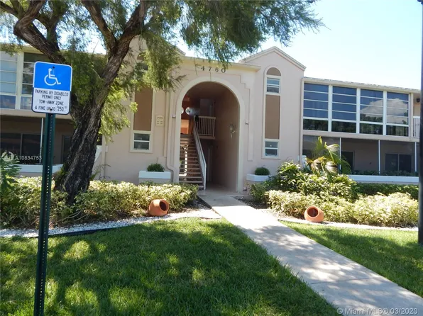 4760 NW 102nd Ave APT 203-12, Doral, FL 33178