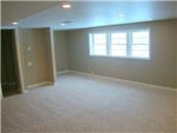 5th image of 10201 Oakland Ave