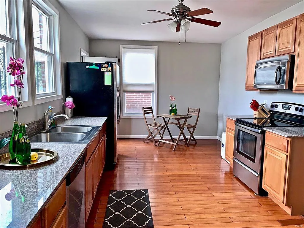 4733 Rosa Ave — Photo 3