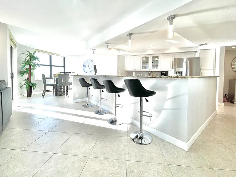 5420 N Ocean Dr #906 — Photo 7