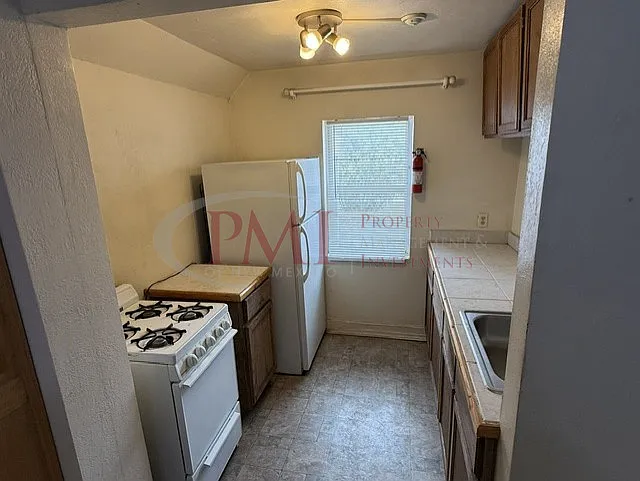 2510 S. Espina Street #7 — Photo 33