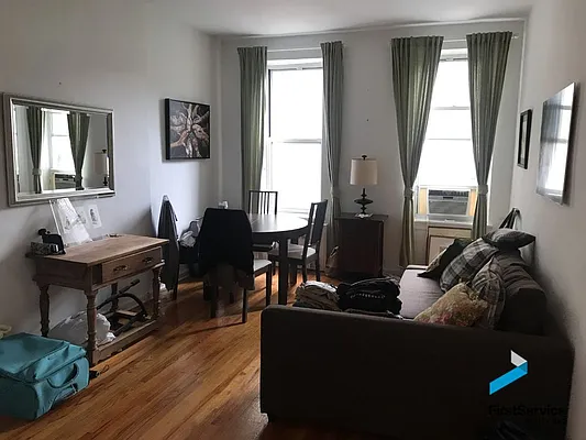 Rented by FirstService Realty (legacy) | media 27