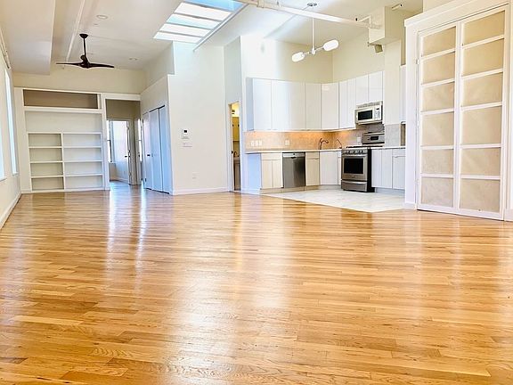 2nd image of 215 W 20th St #7WW