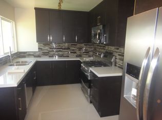 7102 Bianca Ave, Van Nuys, CA 91406