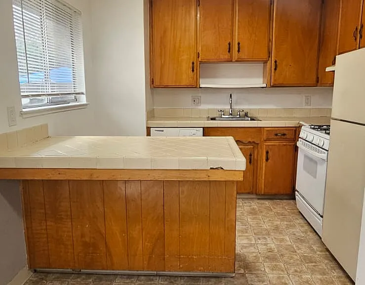5865 S Land Park Dr — Photo 26