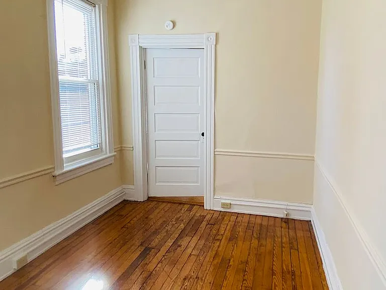 2525 Park Avenue — Photo 7