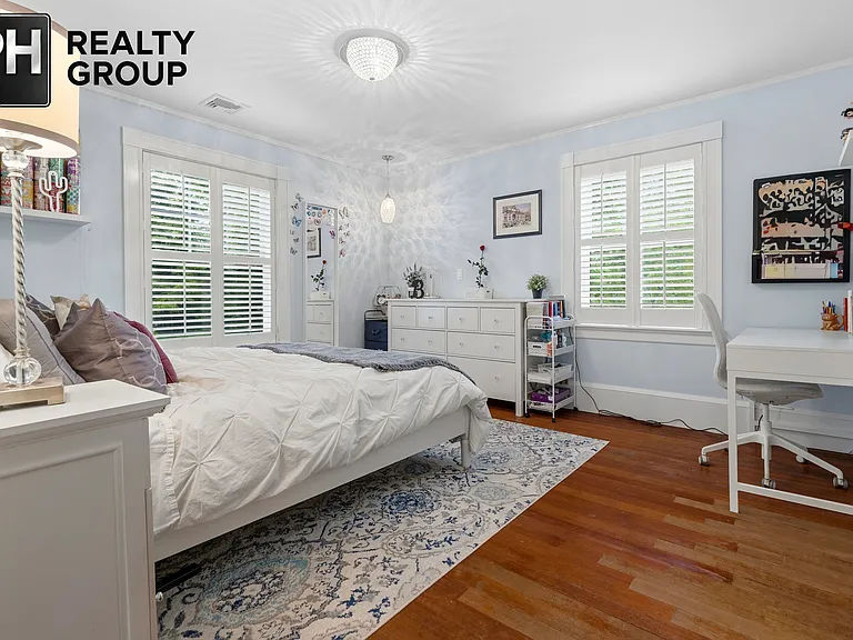 21 Clover St — Photo 21