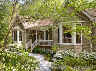 90 Skyview Dr, Asheville, NC 28804