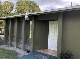 11403 Char Ann Dr, Fort Myers, FL 33908