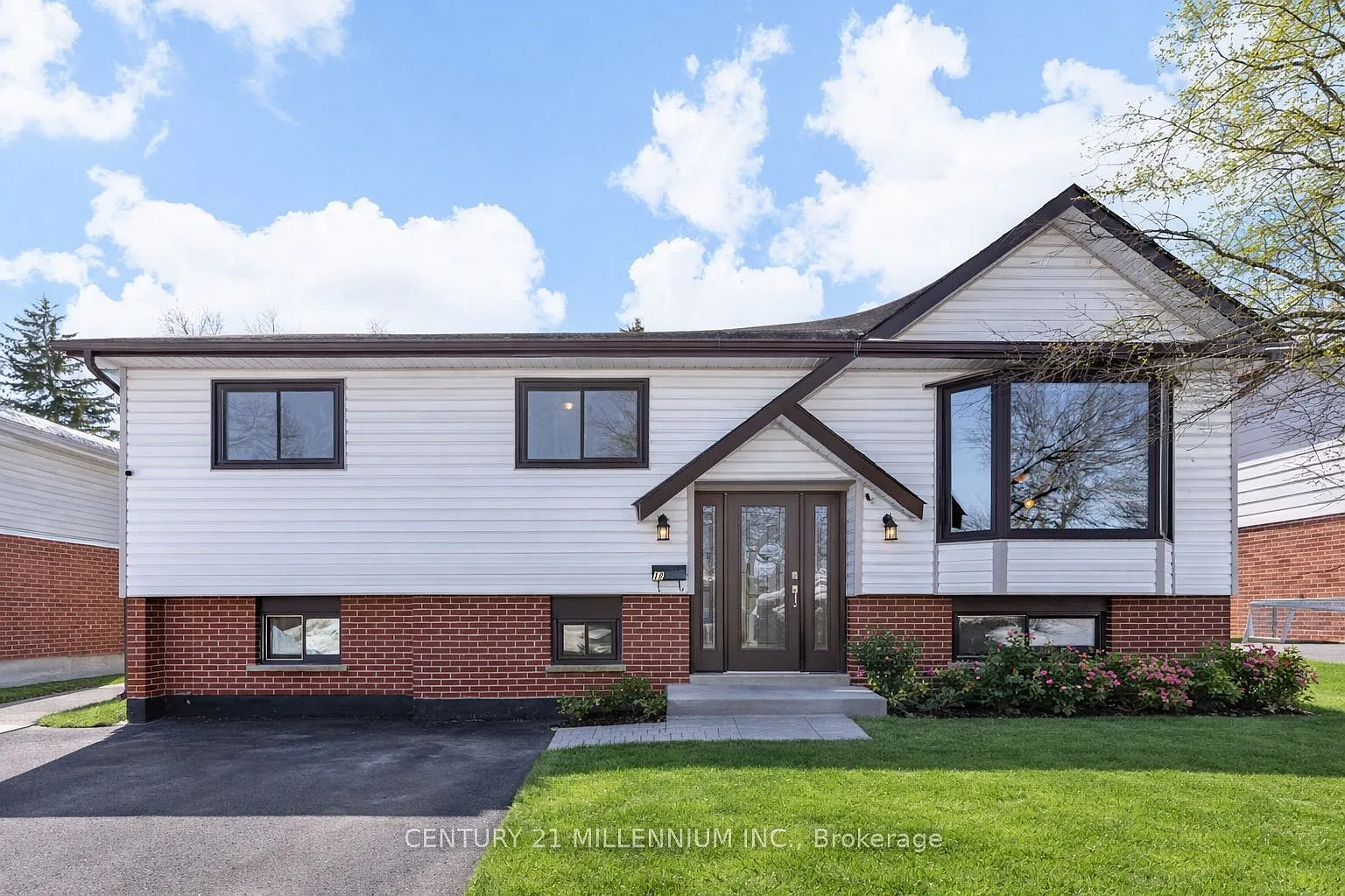 18 Morgandale Cres E photo 1