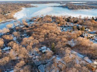 5515 Ridgewood Cv, Mound, MN 55364