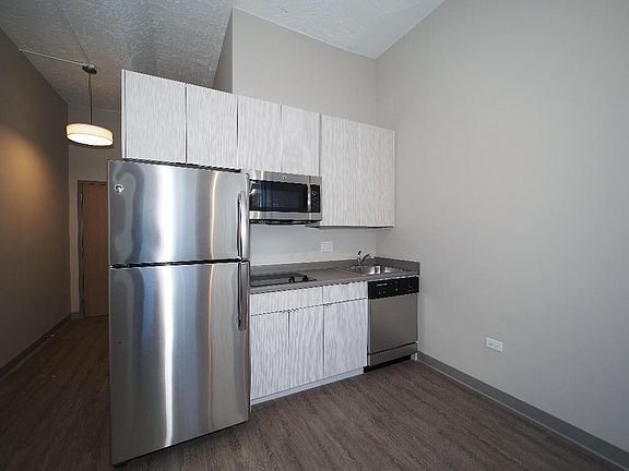 2nd image of 57 E 21st St #602