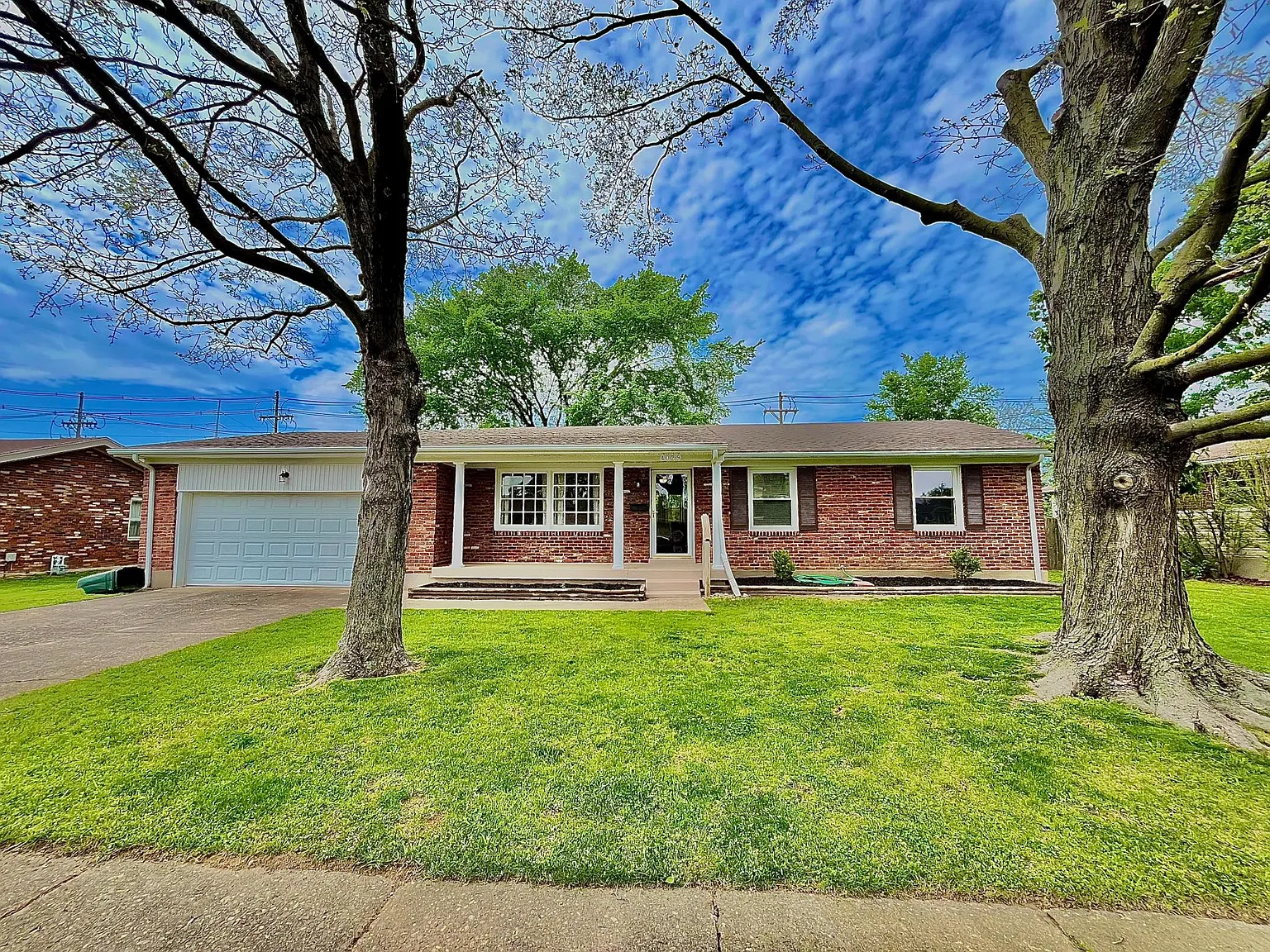 4 bed, 2.5 bath, 1700 sqft, $2,350 — Photo 1