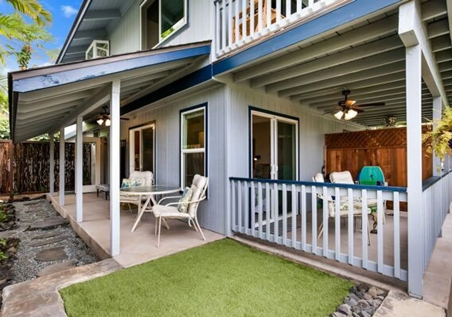 Available Now| Partially Furnished 1 Bedroom, 1 Bathroom Lower Level Unit — Photo 2