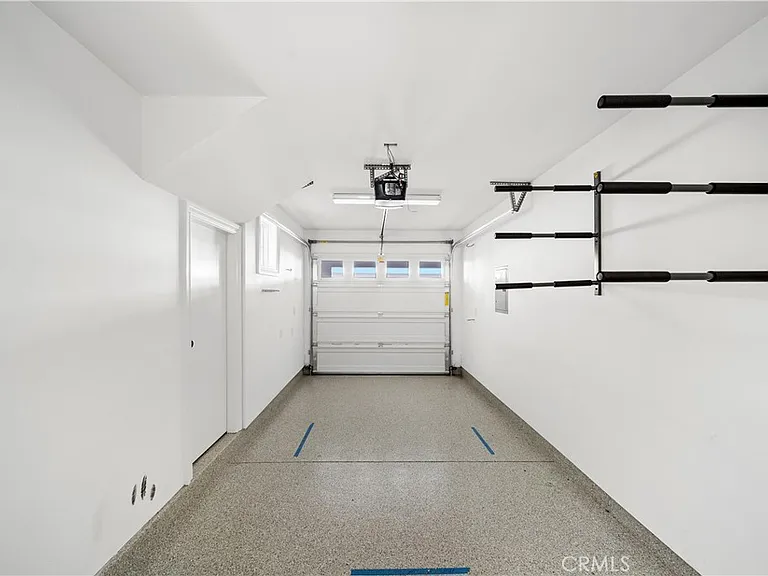 515 1/2 Narcissus Ave — Photo 28