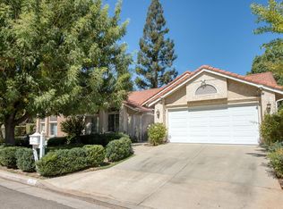 292 E Marwood Ln, Fresno, CA 93720