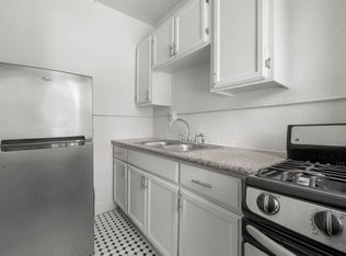 916 Georgia St, Los Angeles, CA 90015